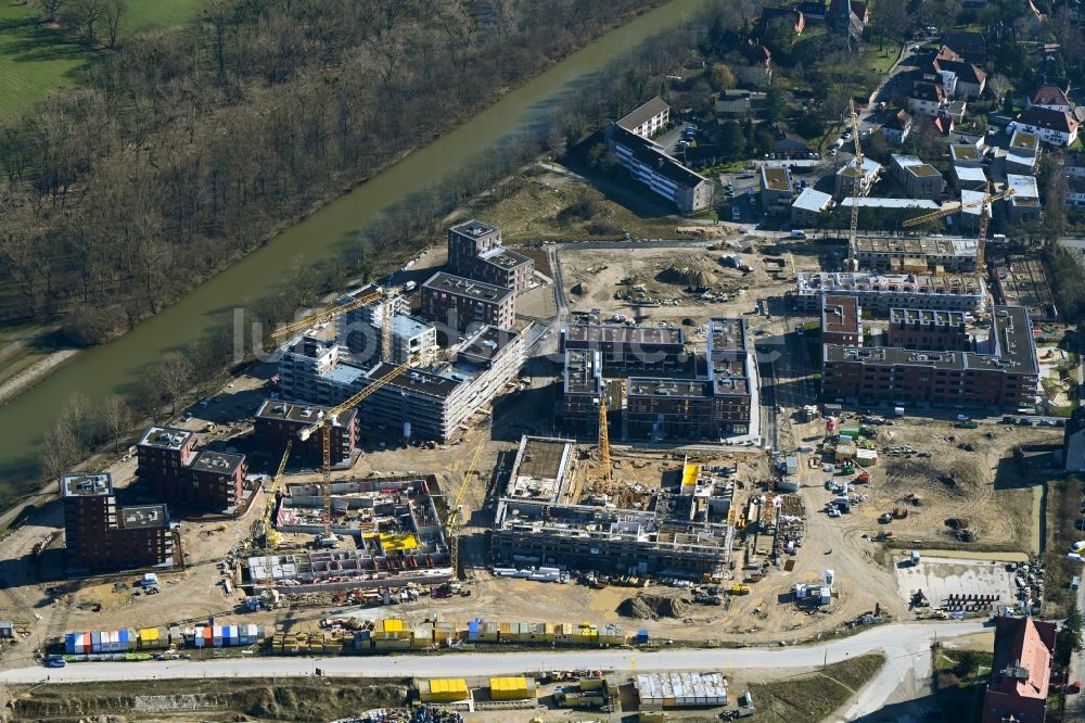 Hannover aus der Vogelperspektive: Baustelle zum Neubau einer Mehrfamilienhaus-Wohnanlage Wasserstadt Limmer in Hannover im Bundesland Niedersachsen, Deutschland