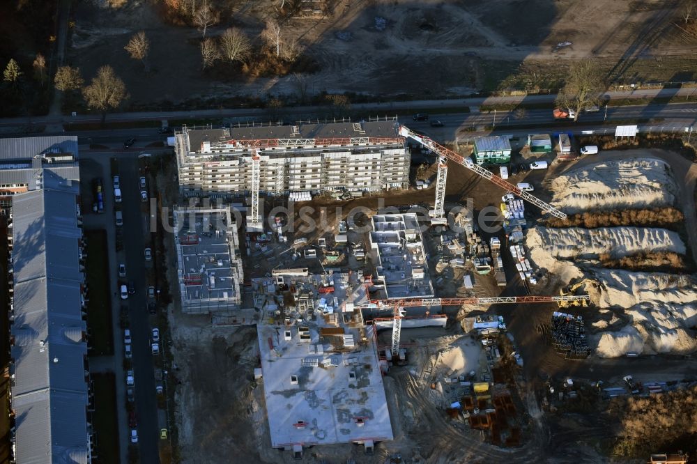 Luftbild Berlin - Baustelle zum Neubau einer Mehrfamilienhaus-Wohnanlage Weißenhöher Straße - Arno-Phillipstal-Straße der Bonava Deutschland GmbH im Stadtteil Kaulsdorf in Berlin