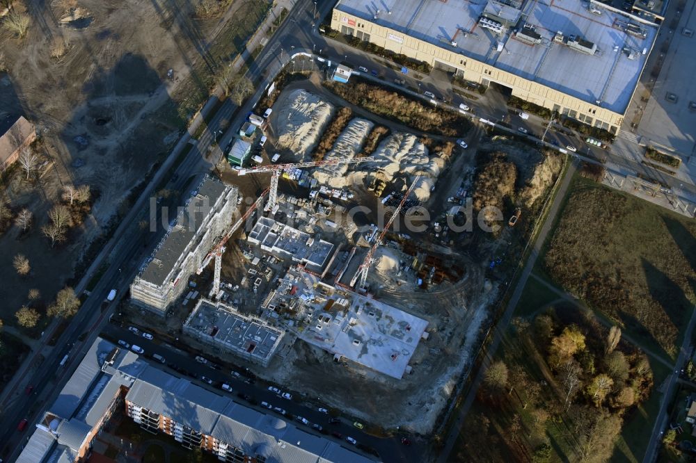 Berlin aus der Vogelperspektive: Baustelle zum Neubau einer Mehrfamilienhaus-Wohnanlage Weißenhöher Straße - Arno-Phillipstal-Straße der Bonava Deutschland GmbH im Stadtteil Kaulsdorf in Berlin