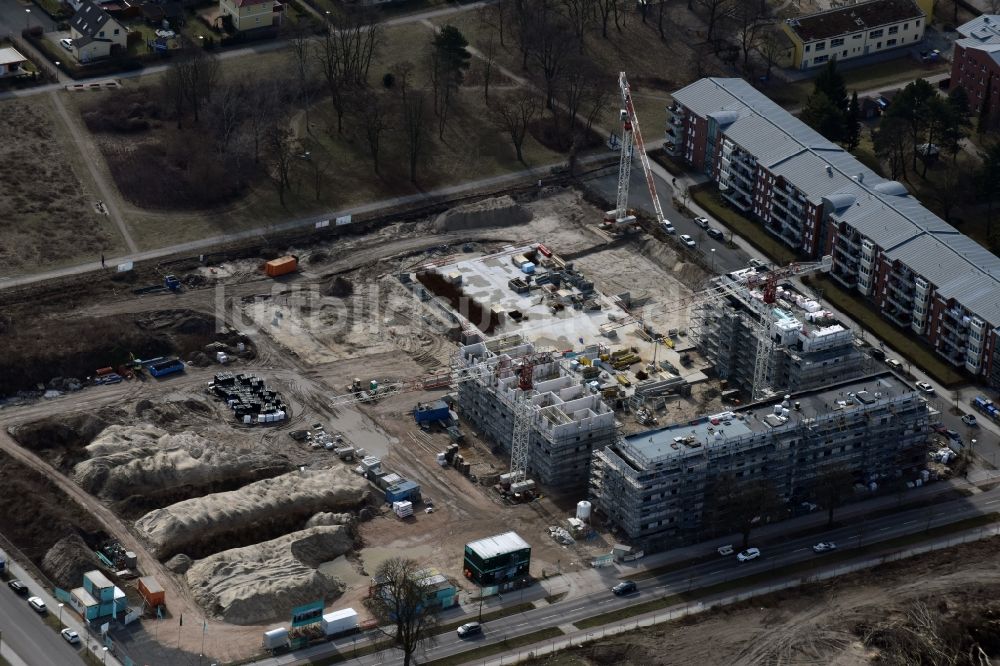 Luftaufnahme Berlin - Baustelle zum Neubau einer Mehrfamilienhaus-Wohnanlage Weißenhöher Straße - Arno-Phillipstal-Straße der Bonava Deutschland GmbH im Stadtteil Kaulsdorf in Berlin