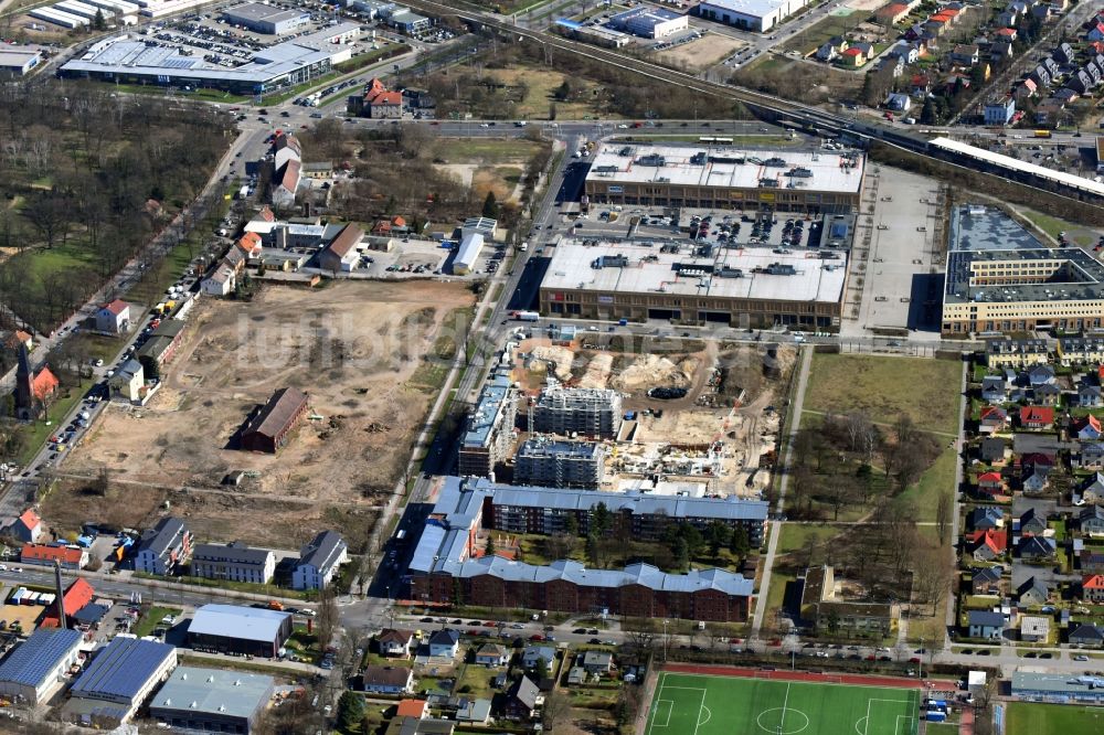 Luftaufnahme Berlin - Baustelle zum Neubau einer Mehrfamilienhaus-Wohnanlage Weißenhöher Straße - Arno-Phillipstal-Straße der Bonava Deutschland GmbH im Stadtteil Kaulsdorf in Berlin