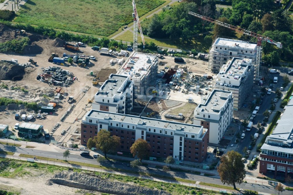 Luftaufnahme Berlin - Baustelle zum Neubau einer Mehrfamilienhaus-Wohnanlage Weißenhöher Straße - Arno-Phillipstal-Straße der Bonava Deutschland GmbH im Stadtteil Kaulsdorf in Berlin