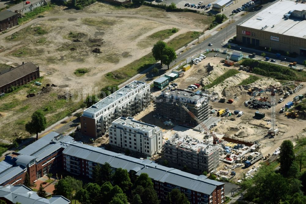 Berlin von oben - Baustelle zum Neubau einer Mehrfamilienhaus-Wohnanlage Weißenhöher Straße - Arno-Phillipstal-Straße der Bonava Deutschland GmbH im Stadtteil Kaulsdorf in Berlin