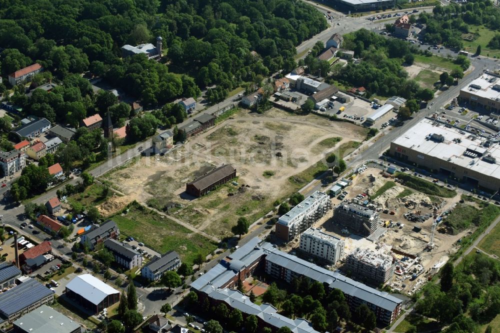 Berlin aus der Vogelperspektive: Baustelle zum Neubau einer Mehrfamilienhaus-Wohnanlage Weißenhöher Straße - Arno-Phillipstal-Straße der Bonava Deutschland GmbH im Stadtteil Kaulsdorf in Berlin