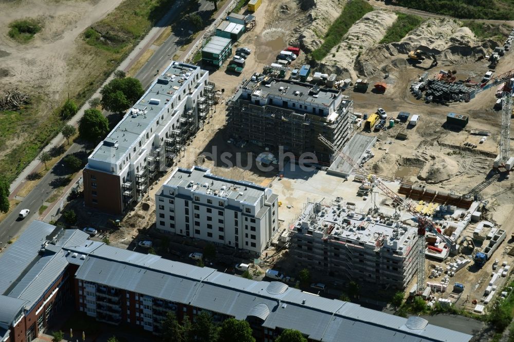 Luftbild Berlin - Baustelle zum Neubau einer Mehrfamilienhaus-Wohnanlage Weißenhöher Straße - Arno-Phillipstal-Straße der Bonava Deutschland GmbH im Stadtteil Kaulsdorf in Berlin