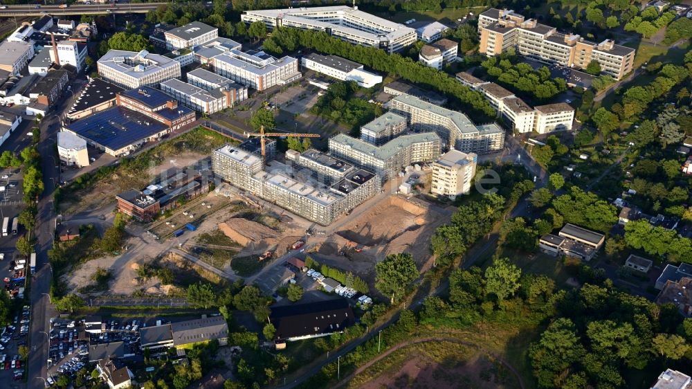 Bonn aus der Vogelperspektive: Baustelle zum Neubau einer Mehrfamilienhaus-Wohnanlage West Side im Ortsteil Endenich in Bonn im Bundesland Nordrhein-Westfalen, Deutschland