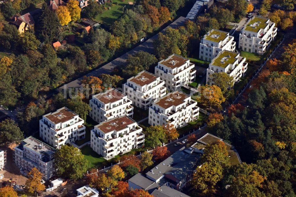 Luftbild Berlin - Baustelle zum Neubau einer Mehrfamilienhaus-Wohnanlage Westendpark in Berlin