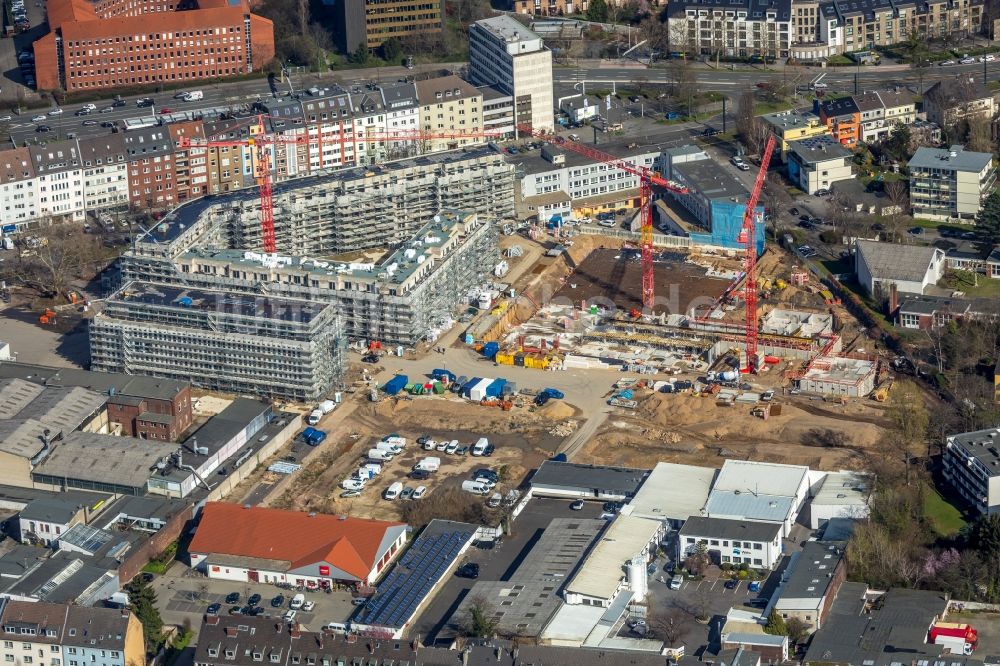 Luftbild Düsseldorf - Baustelle zum Neubau der Mehrfamilienhaus-Wohnanlage WILMA-Wohngebiet Freiraum im Ortsteil Bilk in Düsseldorf im Bundesland Nordrhein-Westfalen, Deutschland