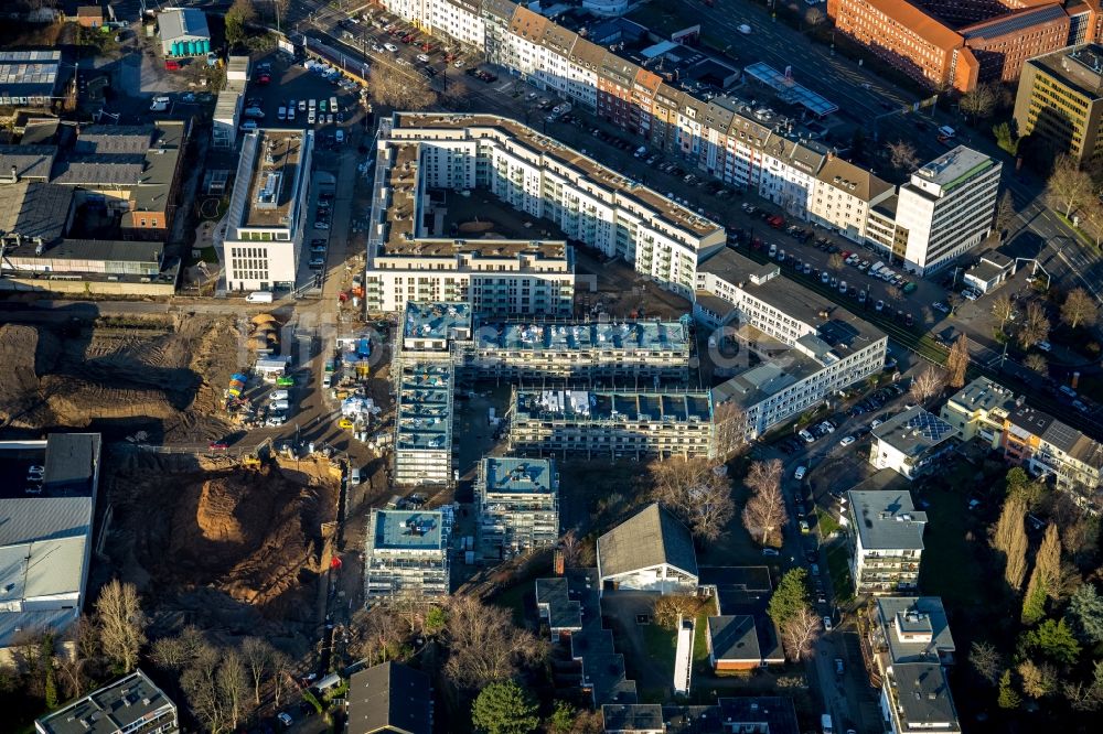 Luftaufnahme Düsseldorf - Baustelle zum Neubau der Mehrfamilienhaus-Wohnanlage WILMA-Wohngebiet Freiraum im Ortsteil Bilk in Düsseldorf im Bundesland Nordrhein-Westfalen, Deutschland