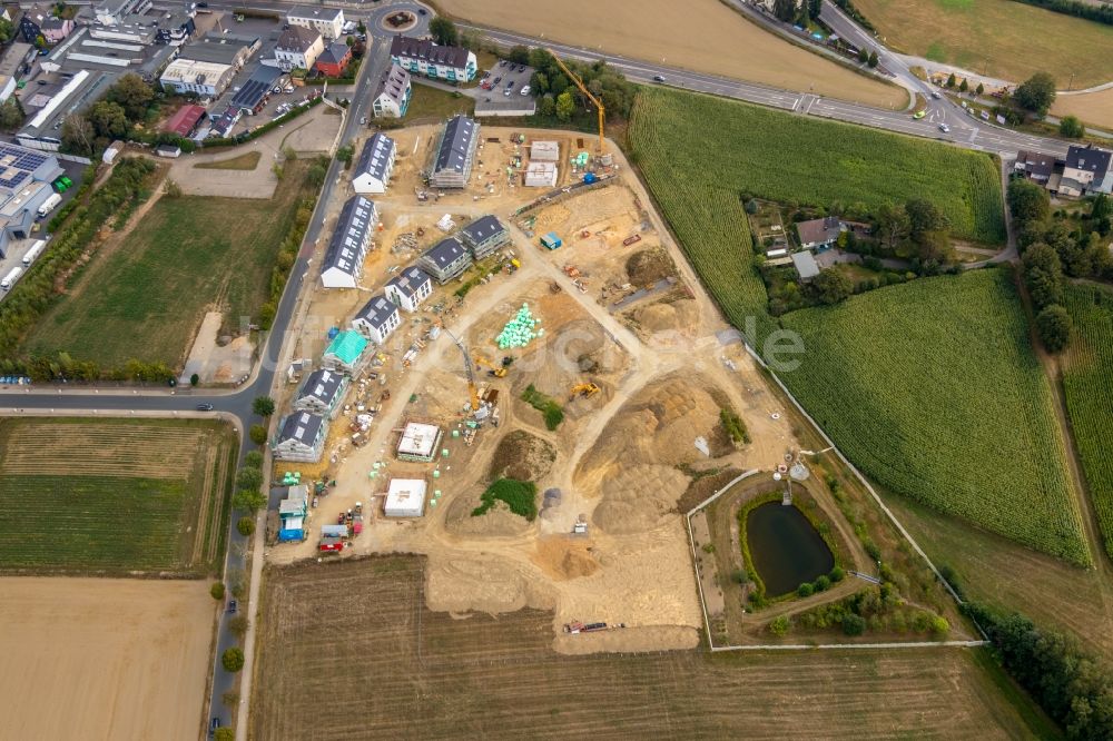 Velbert aus der Vogelperspektive: Baustelle zum Neubau einer Mehrfamilienhaus-Wohnanlage Wimmersberger Südblick im Ortsteil Neviges in Velbert im Bundesland Nordrhein-Westfalen, Deutschland