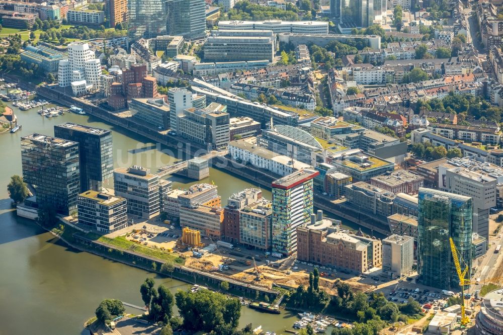 Düsseldorf aus der Vogelperspektive: Baustelle zum Neubau einer Mehrfamilienhaus-Wohnanlage Win Win der FRANKONIA Eurobau AG in Düsseldorf im Bundesland Nordrhein-Westfalen, Deutschland