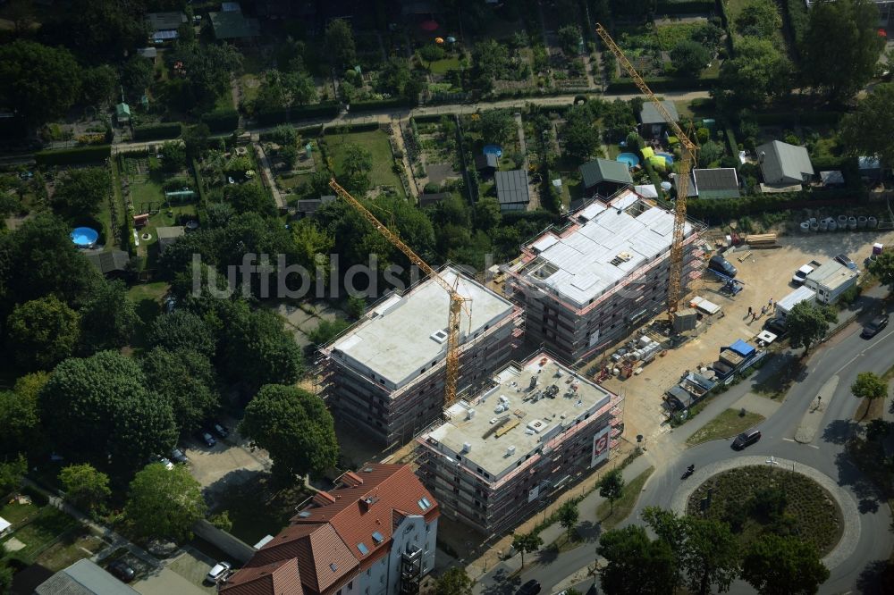 Bernau von oben - Baustelle zum Neubau einer Mehrfamilienhaus-Wohnanlage Wohnen am Mühlenberg in Bernau im Bundesland Brandenburg