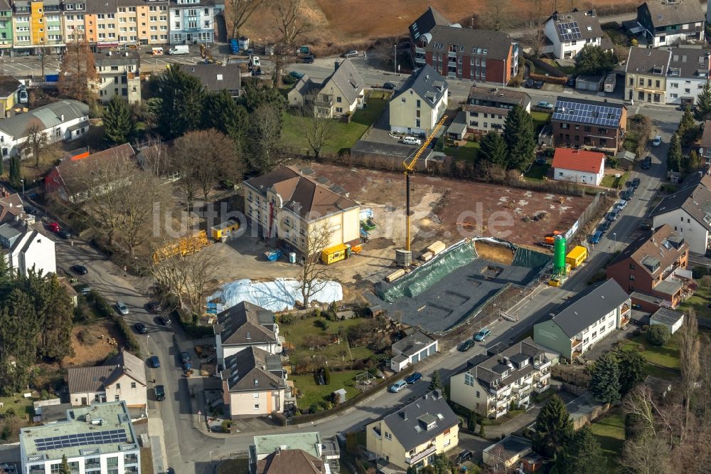 Mülheim an der Ruhr von oben - Baustelle zum Neubau einer Mehrfamilienhaus-Wohnanlage Wohnhof Fünte an der Kurt-Gies-Straße in Mülheim an der Ruhr im Bundesland Nordrhein-Westfalen, Deutschland