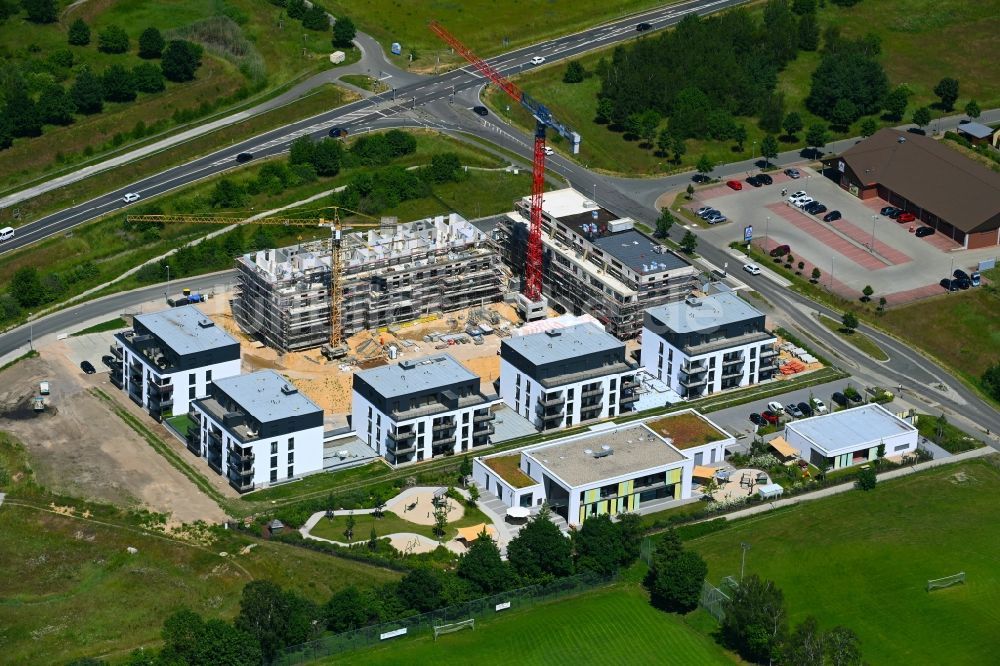 Wolfsburg von oben - Baustelle zum Neubau einer Mehrfamilienhaus-Wohnanlage Zur Wildzähnecke in Wolfsburg im Bundesland Niedersachsen, Deutschland