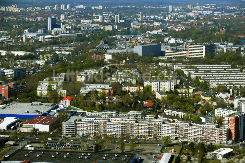 Luftbild Berlin - Baustelle zum Neubau einer Mehrfamilienhaussiedlung an der Paulsternstraße in Berlin, Deutschland