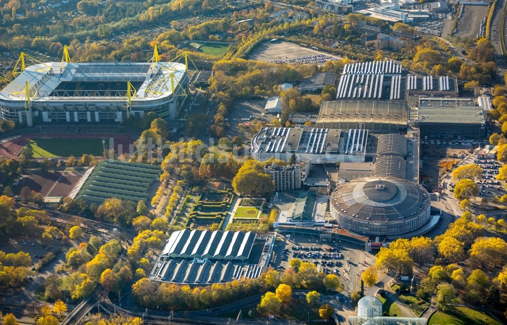 Dortmund aus der Vogelperspektive: Baustelle zum Neubau des Messevorplatzes der Messe Dortmund an den Westfalenhallen Dortmund am Rheinlanddamm in Dortmund im Bundesland Nordrhein-Westfalen