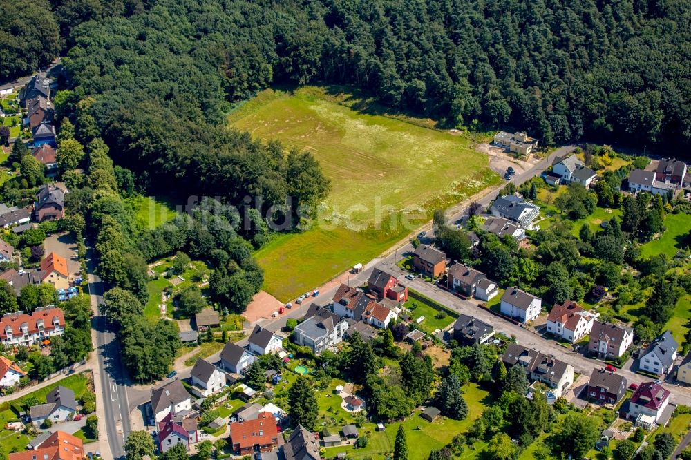 Witten von oben - Baustelle zum Neubau eines neuen Wohngebietes auf dem Gelände des ehemaligen Sportplatzes Waldstraße in Witten im Bundesland Nordrhein-Westfalen