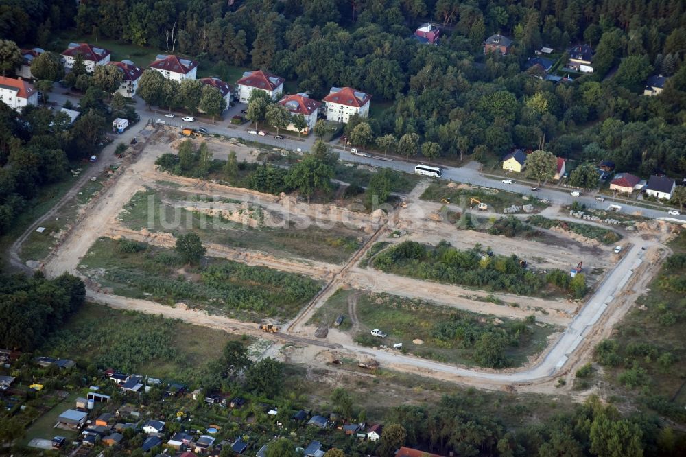 Stahnsdorf aus der Vogelperspektive: Baustelle zum Neubau eines neuen Wohngebietes an der Heinrich-Zille-Straße in Stahnsdorf im Bundesland Brandenburg