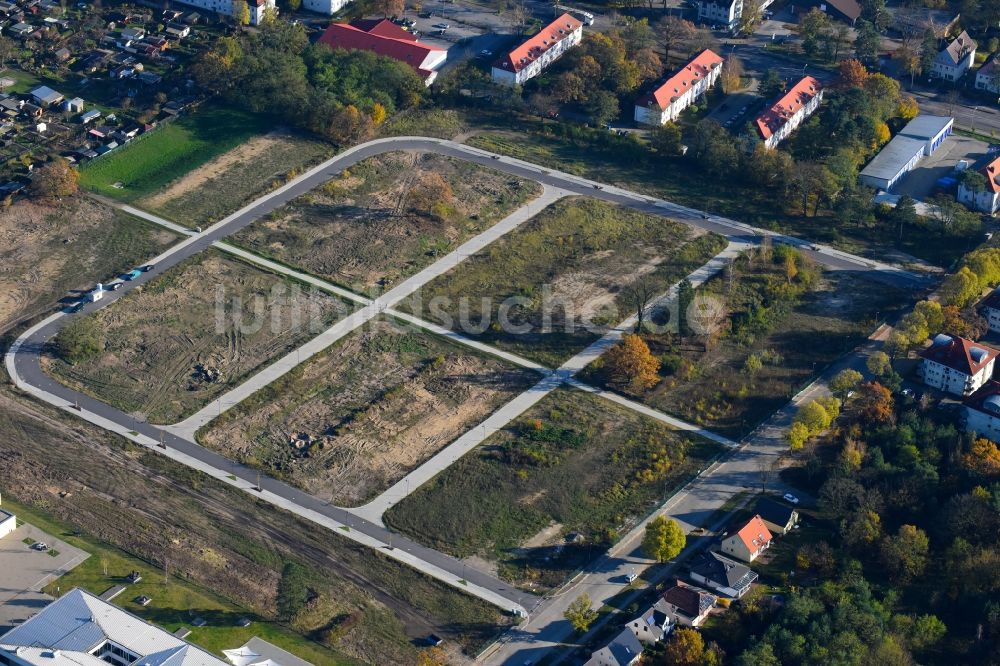 Stahnsdorf von oben - Baustelle zum Neubau eines neuen Wohngebietes an der Heinrich-Zille-Straße in Stahnsdorf im Bundesland Brandenburg