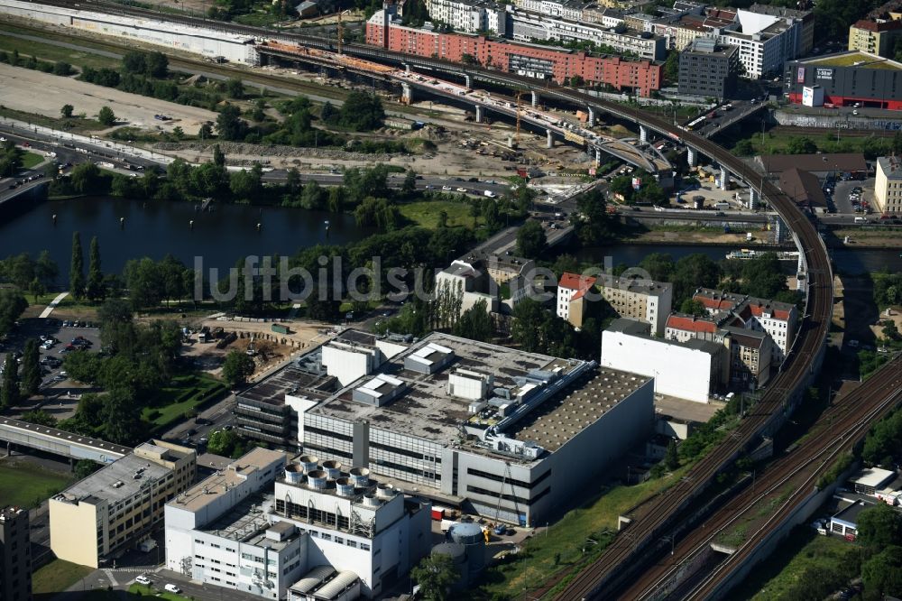 Berlin von oben - Baustelle zum Neubau der Nordring- Anbindung S21 der S-Bahn in Berlin