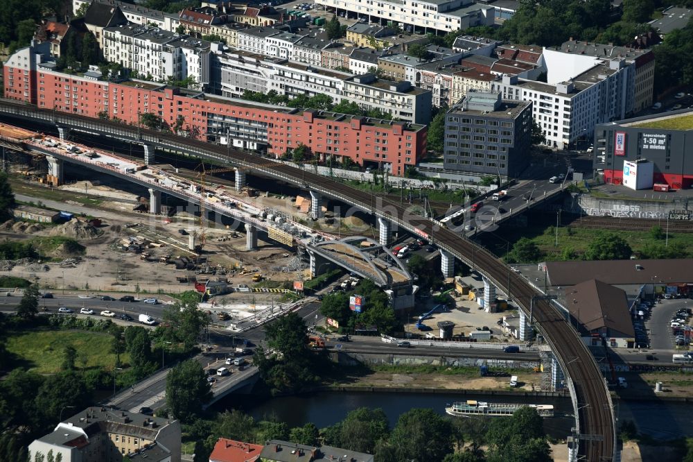 Luftaufnahme Berlin - Baustelle zum Neubau der Nordring- Anbindung S21 der S-Bahn in Berlin