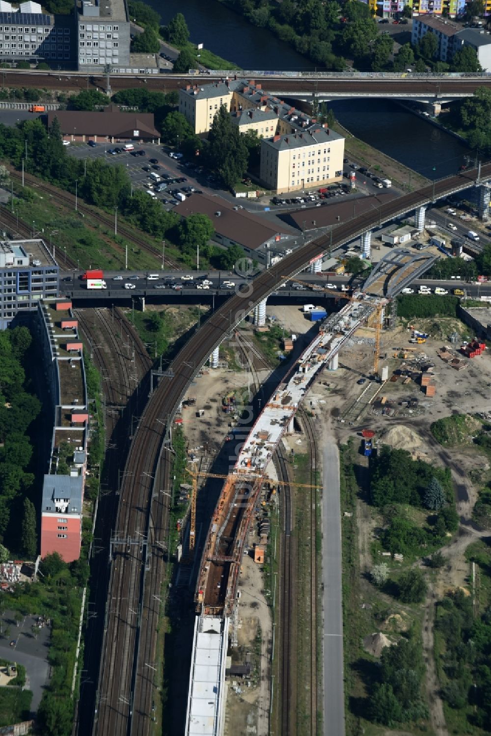 Luftbild Berlin - Baustelle zum Neubau der Nordring- Anbindung S21 der S-Bahn in Berlin