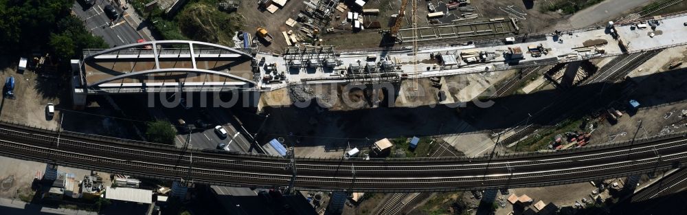 Berlin von oben - Baustelle zum Neubau der Nordring- Anbindung S21 der S-Bahn in Berlin