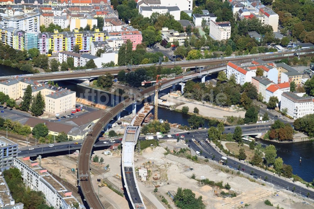 Berlin von oben - Baustelle zum Neubau der Nordring- Anbindung S21 der S-Bahn in Berlin