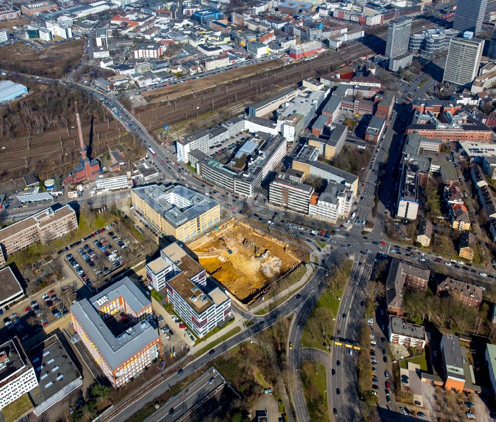 Luftaufnahme Essen - Baustelle zum Neubau eines Novum Style Hotels und Bürokomplexes an der Friedrichstraße in Essen im Bundesland Nordrhein-Westfalen