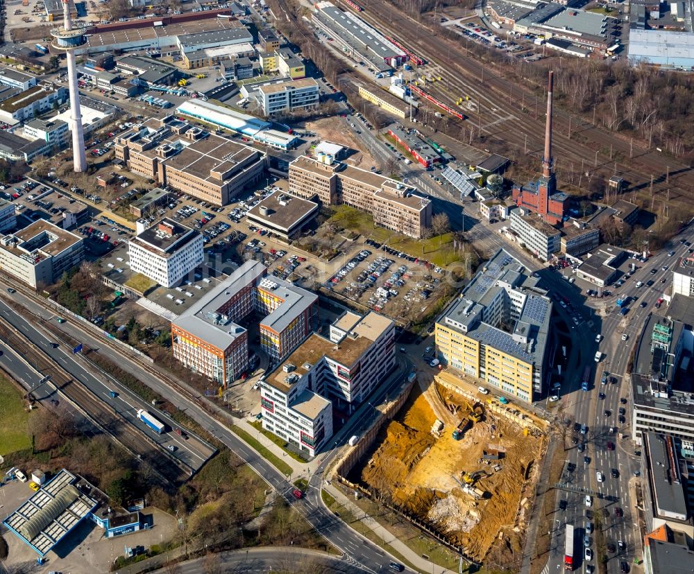 Essen aus der Vogelperspektive: Baustelle zum Neubau eines Novum Style Hotels und Bürokomplexes an der Friedrichstraße in Essen im Bundesland Nordrhein-Westfalen