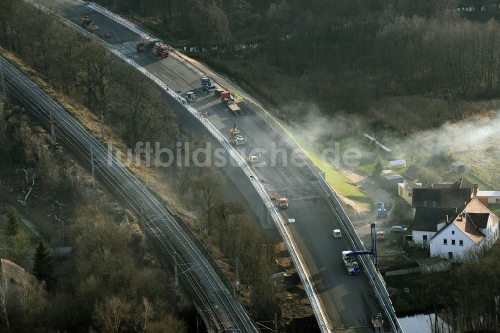 Brieskow-Finkenheerd aus der Vogelperspektive: Baustelle zum Neubau der OU Ortsumfahrung der Bundesstraße B112 in Brieskow-Finkenheerd im Bundesland Brandenburg