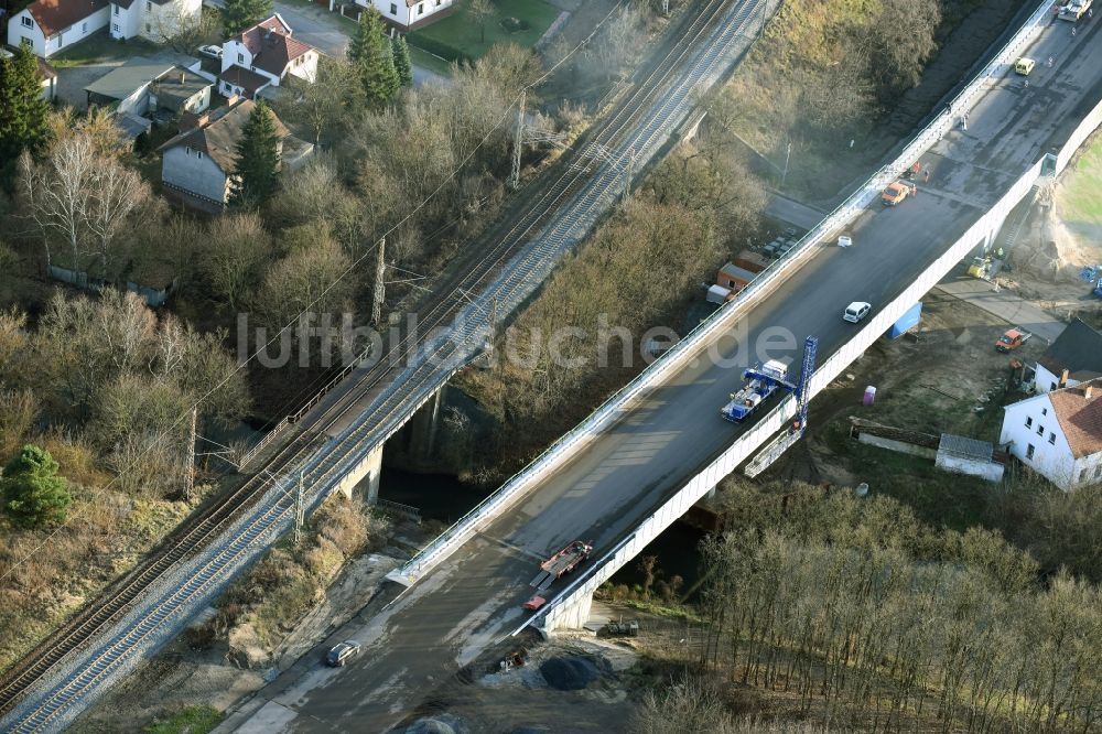 Brieskow-Finkenheerd von oben - Baustelle zum Neubau der OU Ortsumfahrung der Bundesstraße B112 in Brieskow-Finkenheerd im Bundesland Brandenburg