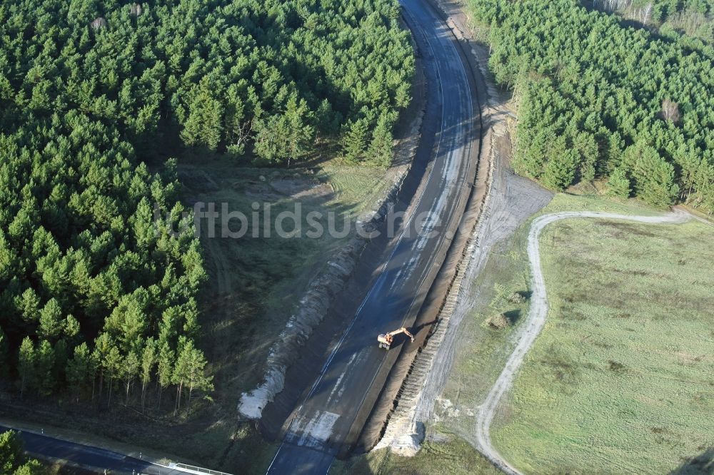 Brieskow-Finkenheerd von oben - Baustelle zum Neubau der OU Ortsumfahrung der Bundesstraße B112 in Brieskow-Finkenheerd im Bundesland Brandenburg