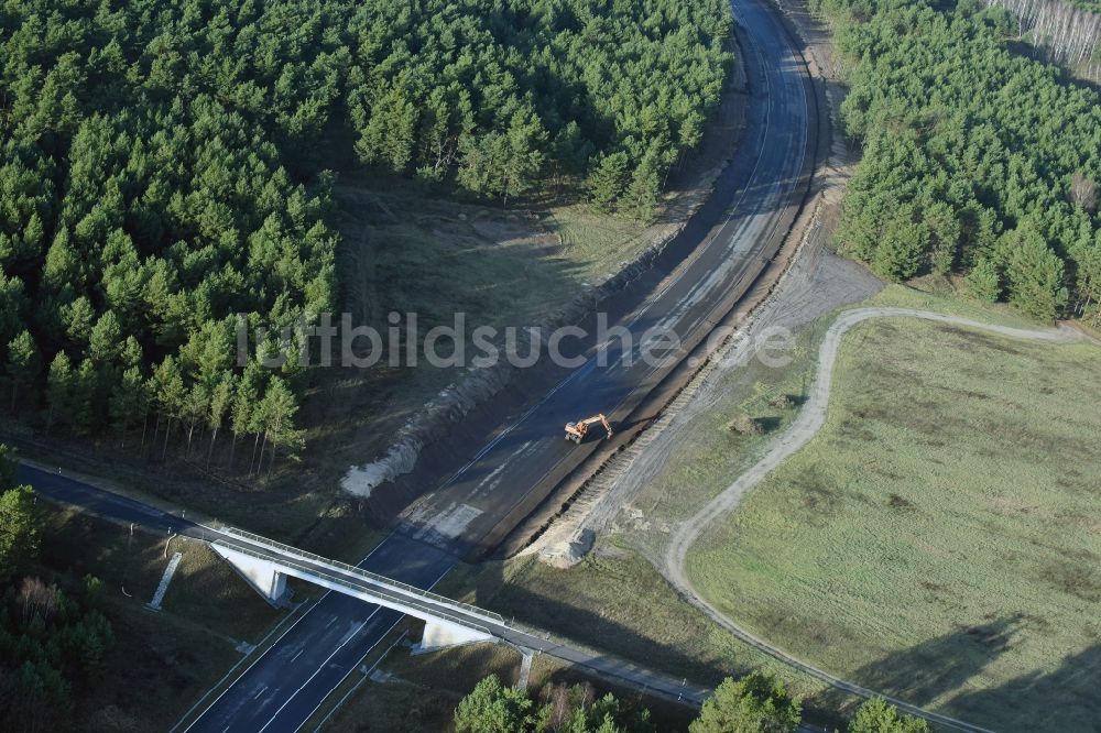 Brieskow-Finkenheerd aus der Vogelperspektive: Baustelle zum Neubau der OU Ortsumfahrung der Bundesstraße B112 in Brieskow-Finkenheerd im Bundesland Brandenburg