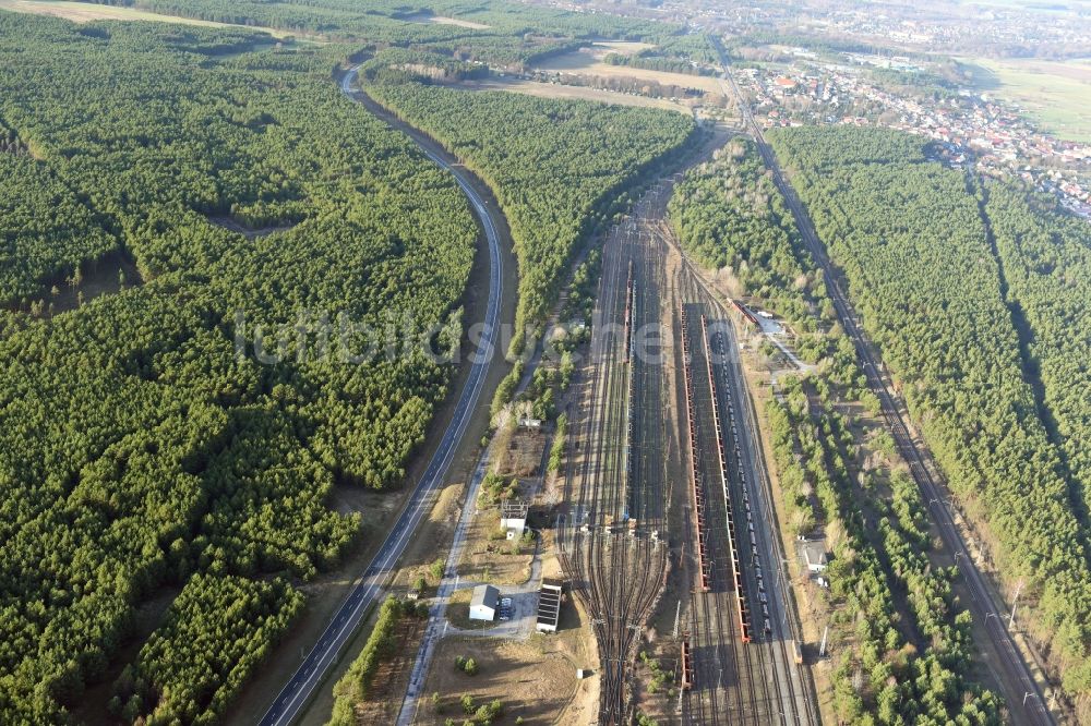 Brieskow-Finkenheerd aus der Vogelperspektive: Baustelle zum Neubau der OU Ortsumfahrung der Bundesstraße B112 in Brieskow-Finkenheerd im Bundesland Brandenburg