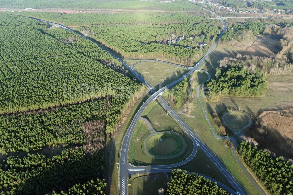 Luftaufnahme Brieskow-Finkenheerd - Baustelle zum Neubau der OU Ortsumfahrung der Bundesstraße B112 in Brieskow-Finkenheerd im Bundesland Brandenburg