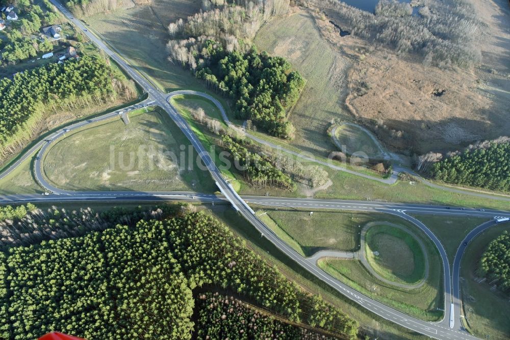 Brieskow-Finkenheerd aus der Vogelperspektive: Baustelle zum Neubau der OU Ortsumfahrung der Bundesstraße B112 in Brieskow-Finkenheerd im Bundesland Brandenburg