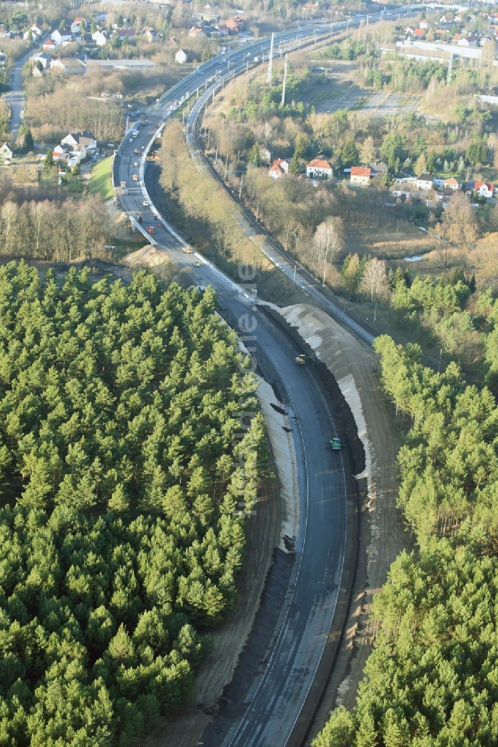 Luftaufnahme Brieskow-Finkenheerd - Baustelle zum Neubau der OU Ortsumfahrung der Bundesstraße B112 in Brieskow-Finkenheerd im Bundesland Brandenburg