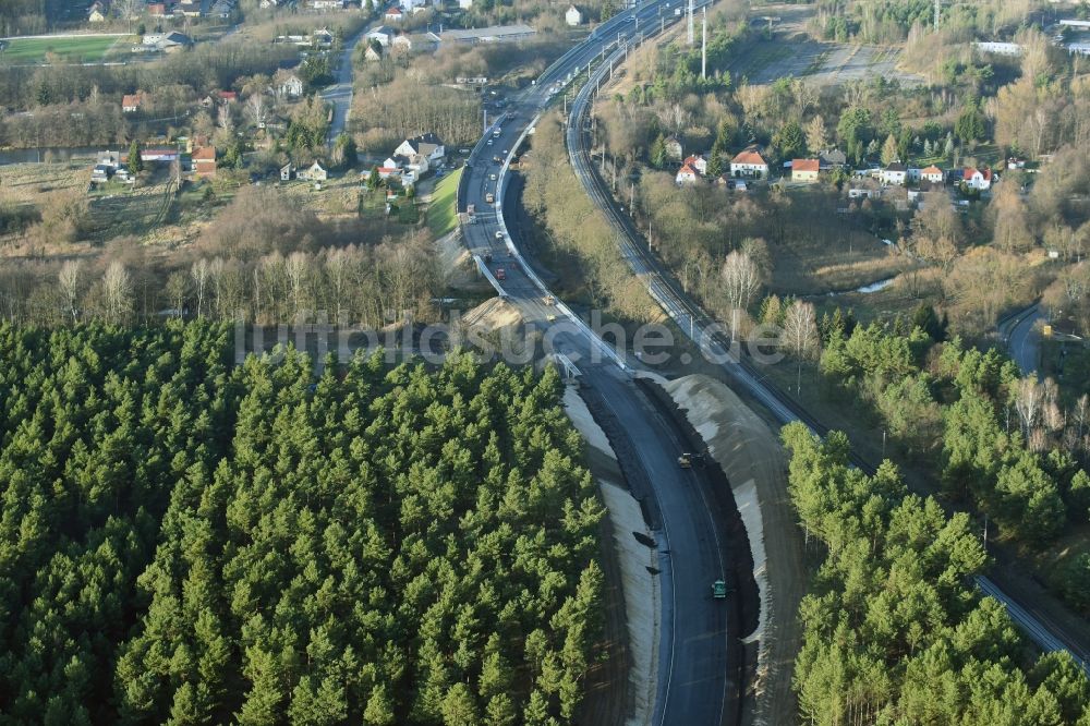 Brieskow-Finkenheerd von oben - Baustelle zum Neubau der OU Ortsumfahrung der Bundesstraße B112 in Brieskow-Finkenheerd im Bundesland Brandenburg