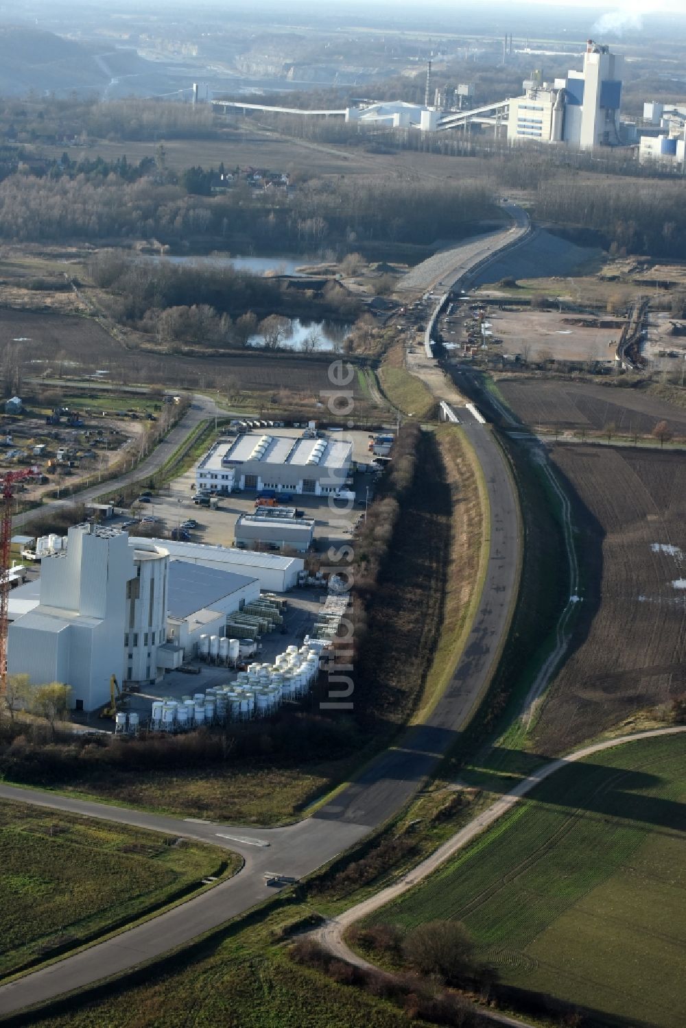 Herzfelde aus der Vogelperspektive: Baustelle zum Neubau der OU Ortsumgehung der Bundesstraße B 1n Herzfelde im Bundesland Brandenburg