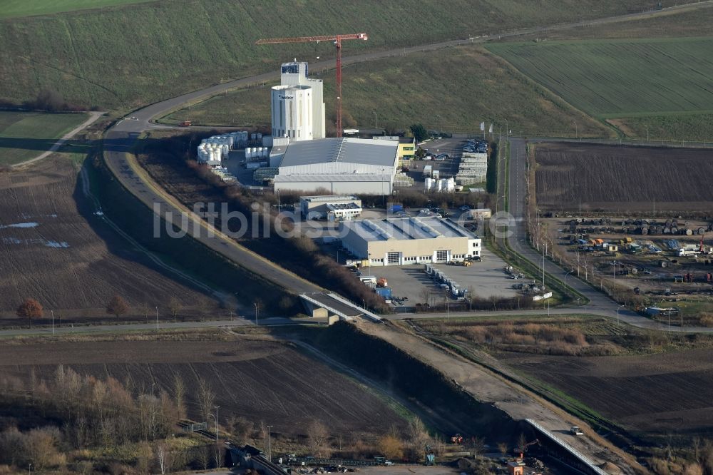 Luftaufnahme Herzfelde - Baustelle zum Neubau der OU Ortsumgehung der Bundesstraße B 1n Herzfelde im Bundesland Brandenburg