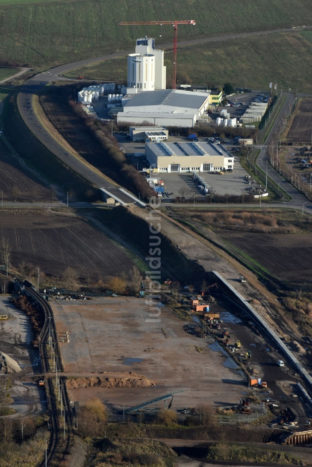 Herzfelde von oben - Baustelle zum Neubau der OU Ortsumgehung der Bundesstraße B 1n Herzfelde im Bundesland Brandenburg