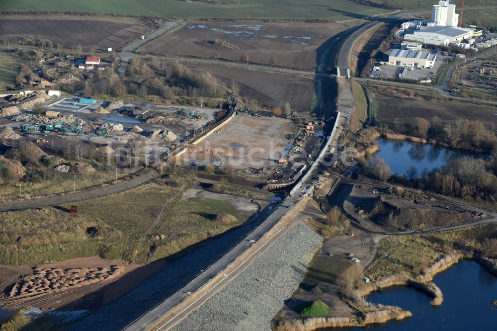 Luftaufnahme Herzfelde - Baustelle zum Neubau der OU Ortsumgehung der Bundesstraße B 1n Herzfelde im Bundesland Brandenburg