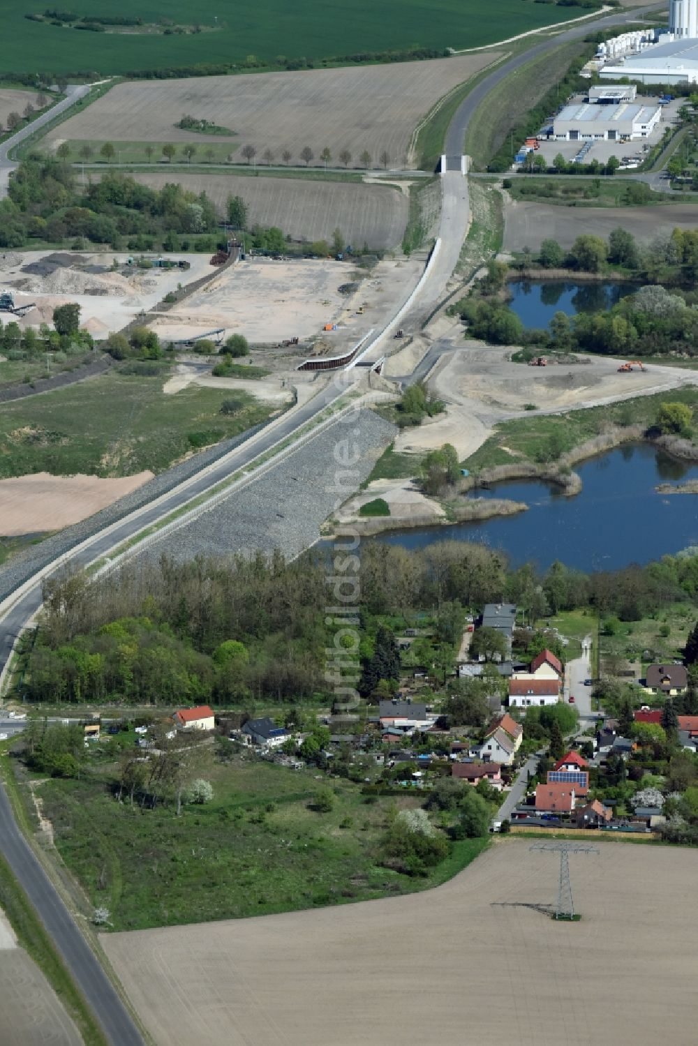 Herzfelde von oben - Baustelle zum Neubau der OU Ortsumgehung der Bundesstraße B 1n Herzfelde im Bundesland Brandenburg