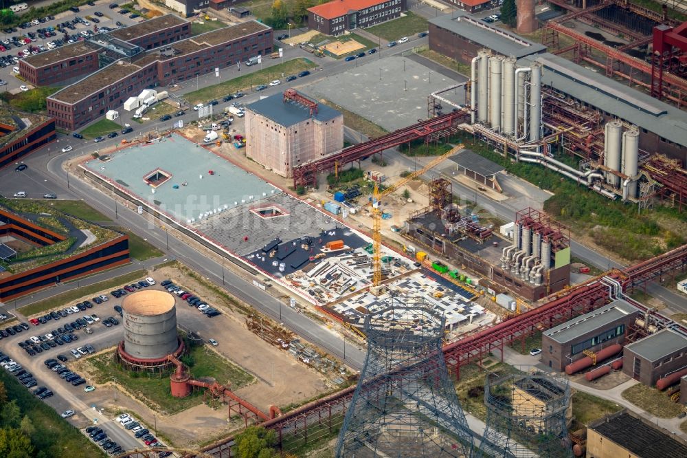 Essen von oben - Baustelle zum Neubau eines Parkhauses in Essen im Bundesland Nordrhein-Westfalen, Deutschland