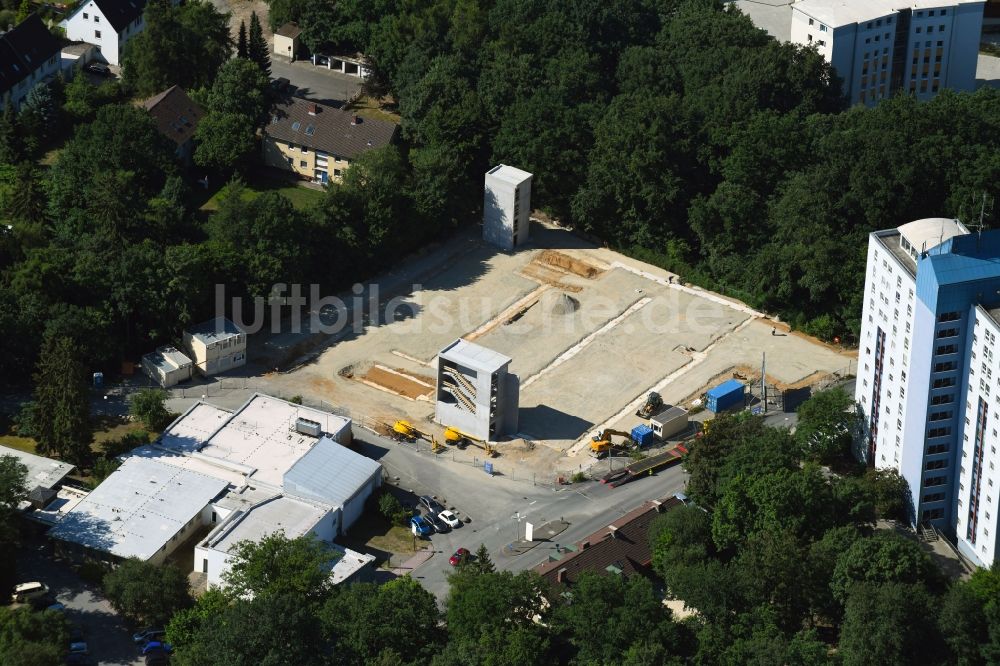 Wolfsburg von oben - Baustelle zum Neubau einer Parkpalette am Klinikum Wolfsburg in Wolfsburg im Bundesland Niedersachsen, Deutschland