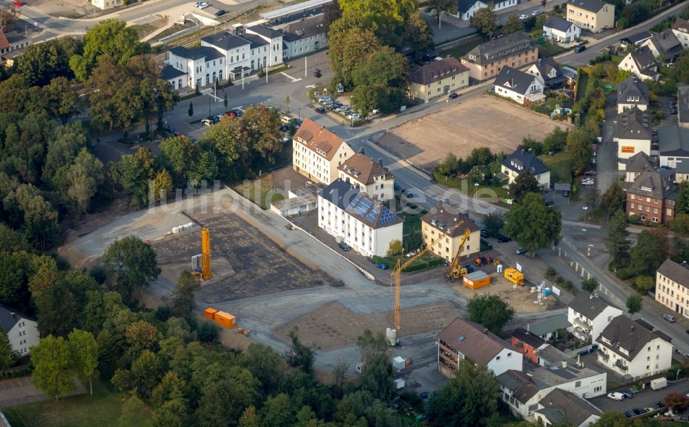 Arnsberg von oben - Baustelle zum Neubau eines Pflegezentrums in Arnsberg im Bundesland Nordrhein-Westfalen, Deutschland