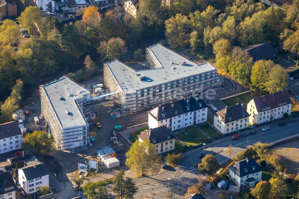 Arnsberg von oben - Baustelle zum Neubau eines Pflegezentrums in Arnsberg im Bundesland Nordrhein-Westfalen, Deutschland