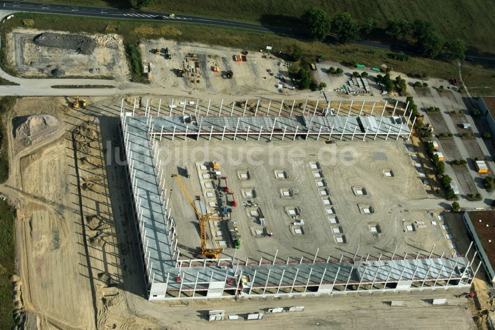 Luftbild Trebbin - Baustelle zum Neubau des Poco - Domäne- Zentrallager in Trebbin im Bundesland Brandenburg