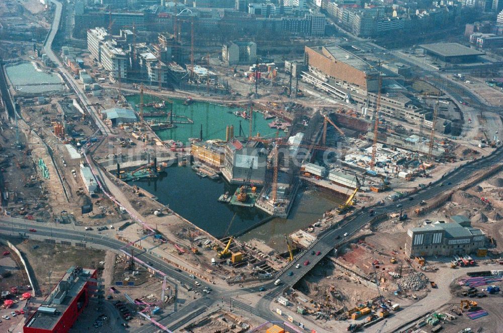 Luftaufnahme Berlin - Baustelle zum Neubau des Potsdamer Platzes in Berlin